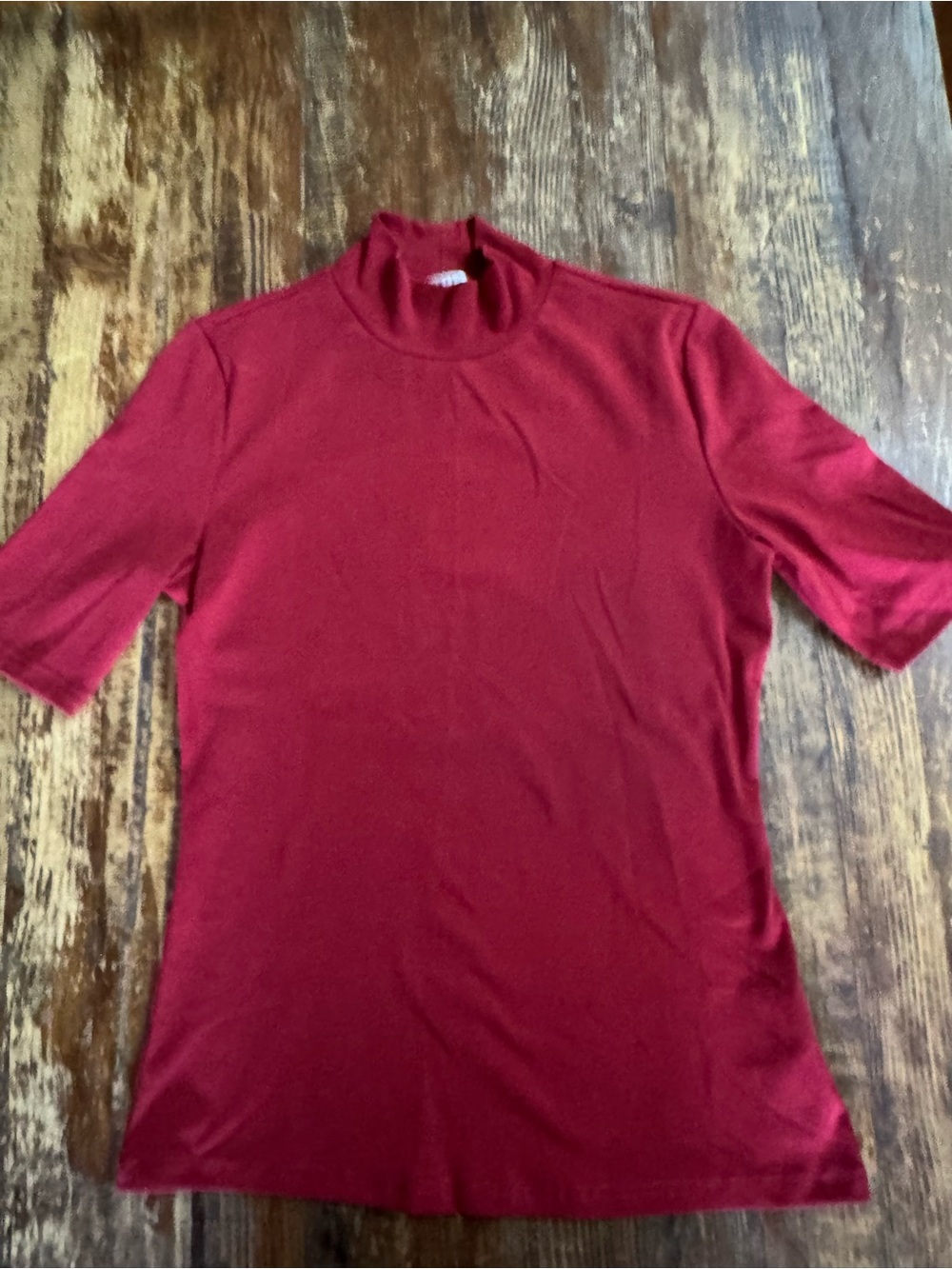 Women’s Short-Sleeve Mock Neck Tee in Red